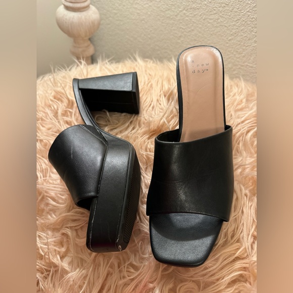 One day platforms - Picture 2 of 4